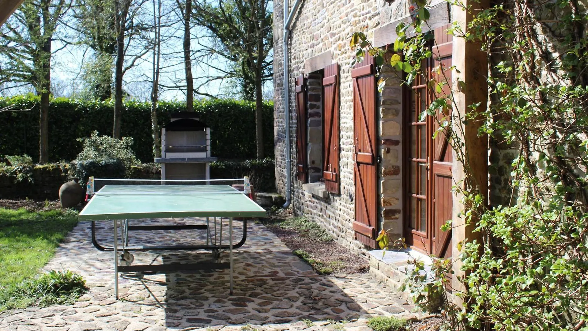 Сasa de vacaciones Le Clos De Penguily Broceliande 16 Couchages Spa Mauron Francia