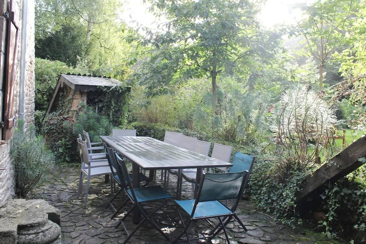 Сasa de vacaciones Le Clos De Penguily Broceliande 16 Couchages Spa Mauron